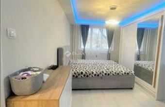 Eladó Budapest III. kerületi panel lakás hirdetés (94927969)