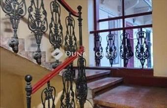 Eladó Budapest VI. kerületi tégla lakás hirdetés (74563187)