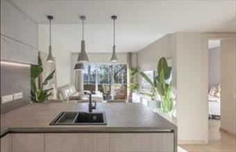 Eladó Spanyolországi tégla lakás hirdetés (63693399)