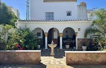 Eladó Spanyolországi sorház hirdetés (43449259)