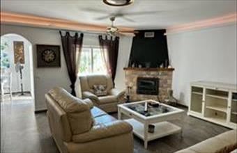 Eladó Spanyolországi sorház hirdetés (43449259)