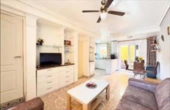 Eladó Spanyolországi sorház hirdetés (37577878)