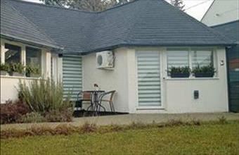 Kiadó Vonyarcvashegyi üzlethelyiség üzletházban hirdetés (93493734)