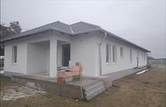 Eladó Kakucsi ikerház hirdetés (92432934)