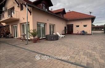 Eladó Baksi családi ház hirdetés (74396363)
