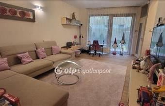 Eladó Győri tégla lakás hirdetés (42534276)