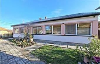 Eladó Soponyai családi ház hirdetés (53774129)