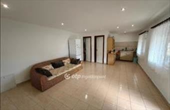 Eladó Berekfürdői családi ház hirdetés (44973353)