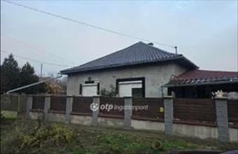 Eladó Fegyverneki családi ház hirdetés (53743627)