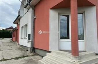 Eladó Kerepesi üzlethelyiség utcafronton hirdetés (93713567)