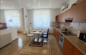 Eladó Budapest XV. kerületi családi ház hirdetés (37376592)