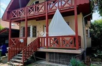 Eladó Budapest III. kerületi családi ház hirdetés (34385899)