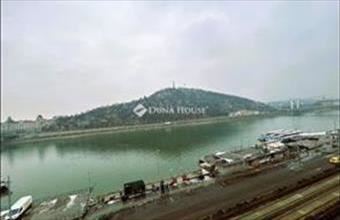 Kiadó Budapest V. kerületi tégla lakás hirdetés (55322725)