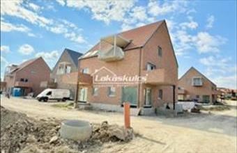 Eladó Balatonfüredi tégla lakás hirdetés (42863922)