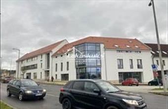 Kiadó Veszprémi iroda irodaházban hirdetés (87916339)