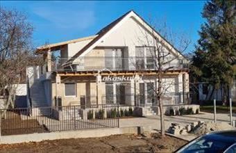 Eladó Siófoki tégla lakás hirdetés (96485296)