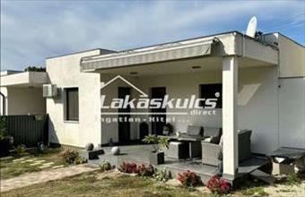 Eladó Siófoki tégla lakás hirdetés (72439831)