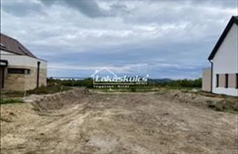 Eladó Balatonfüredi lakóövezeti telek hirdetés (66914347)