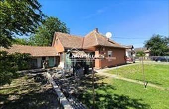 Eladó Siófoki családi ház hirdetés (24337396)