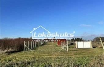 Eladó Soproni külterületi telek hirdetés (36733723)