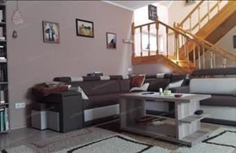 Eladó Jászberényi családi ház hirdetés (44323621)