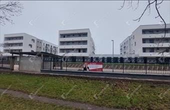 Eladó Komáromi tégla lakás hirdetés (83325382)