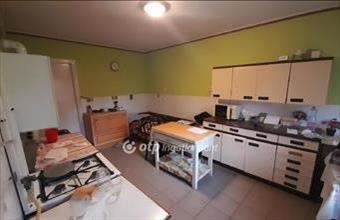 Eladó Verpeléti családi ház hirdetés (21456928)