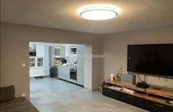 Eladó Úri családi ház hirdetés (24751464)