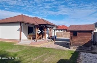 Eladó Kecskeméti családi ház hirdetés (43895937)