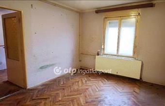 Eladó Abdai családi ház hirdetés (96459465)