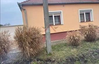 Eladó Bősárkányi családi ház hirdetés (52872186)
