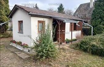 Eladó Pilisvörösvári üdülőövezeti telek hirdetés (77662965)