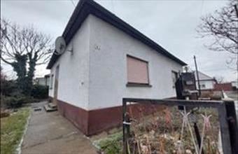 Eladó Bajai családi ház hirdetés (57377847)