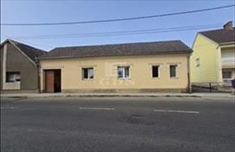 Eladó Szászvári családi ház hirdetés (34116878)