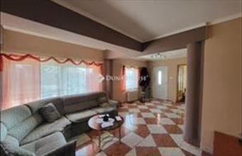 Eladó Bakonycsernyei családi ház hirdetés (49663331)