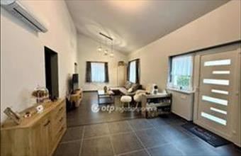 Eladó Szigetszentmiklósi családi ház hirdetés (74747242)