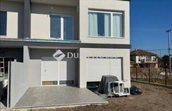 Eladó Csomádi ikerház hirdetés (76893638)