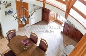 Eladó Vácegresi kastély hirdetés (24624937)