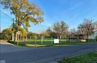 Eladó Orosházai lakóövezeti telek hirdetés (32775419)