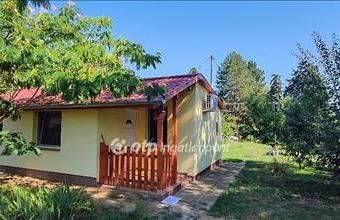 Eladó Szolnoki hétvégi ház hirdetés (98727939)