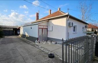 Eladó Jászboldogházai családi ház hirdetés (62774375)