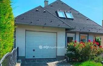 Eladó Győrújbaráti családi ház hirdetés (85995599)