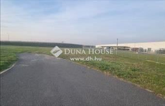 Eladó Győri fejlesztési lakóterület hirdetés (92437442)