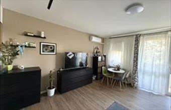 Eladó Pétfürdői panel lakás hirdetés (58275487)