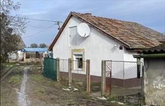 Eladó Szekszárdi családi ház hirdetés (72742756)