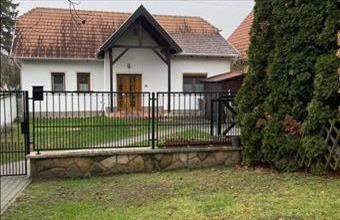 Eladó Pilisszántói családi ház hirdetés (48332433)