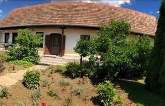 Eladó Almáskeresztúri családi ház hirdetés (74775382)