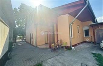 Eladó Budapest XV. kerületi családi ház hirdetés (73321585)
