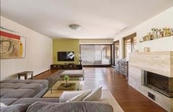 Eladó Budapest III. kerületi családi ház hirdetés (37243684)