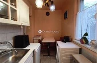 Eladó Gödöllői tégla lakás hirdetés (89544363)